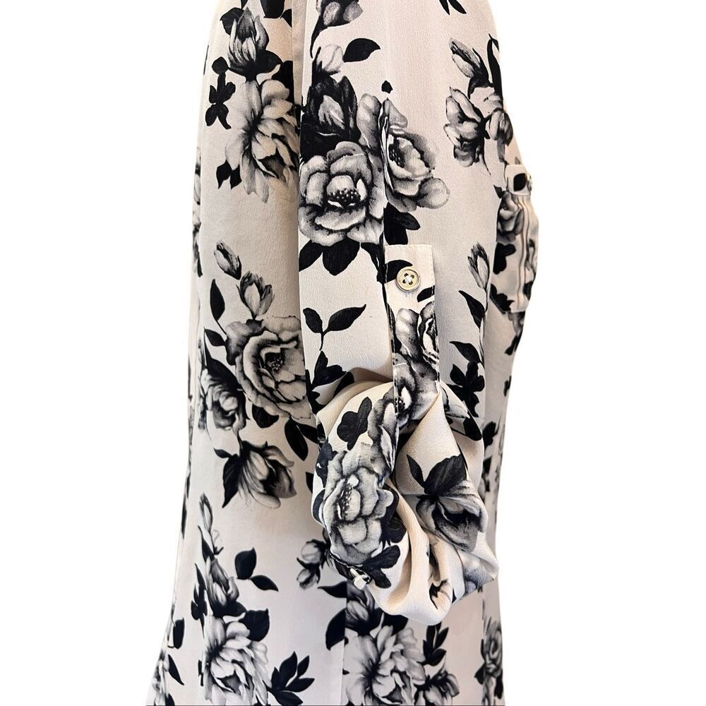 White House Black Market Women's Silk Floral Button Up Blouse Black White Size 6 - Picture 3 of 7